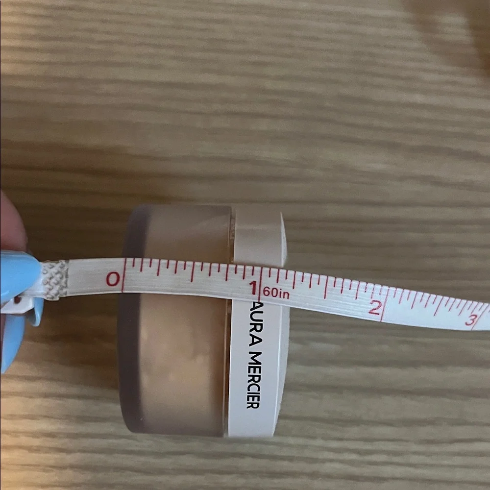 *SALE* Laura Mercier Loose Setting Powder *USED TWICE* - Picture 11 of 13